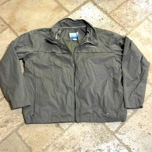 Columbia Men's X-Large Jacket. Very Warm and Ready for the Wind/Rain/Breezy Air